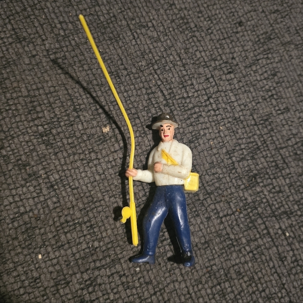 Wilton | Vintage Fisherman Cake Topper